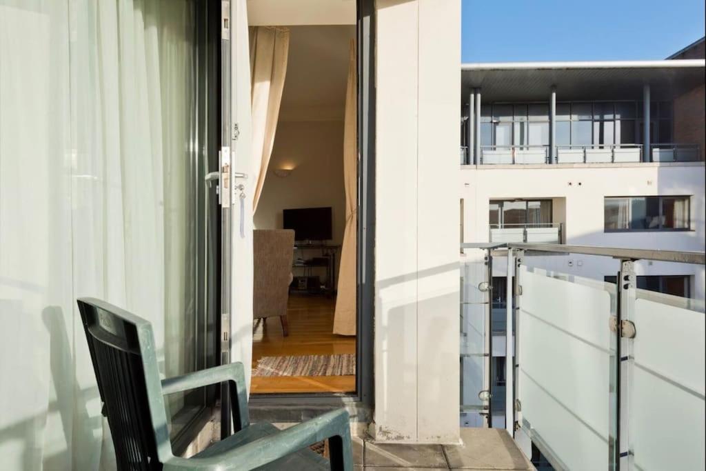 Luxury Apartment In D1 Dublino Esterno foto
